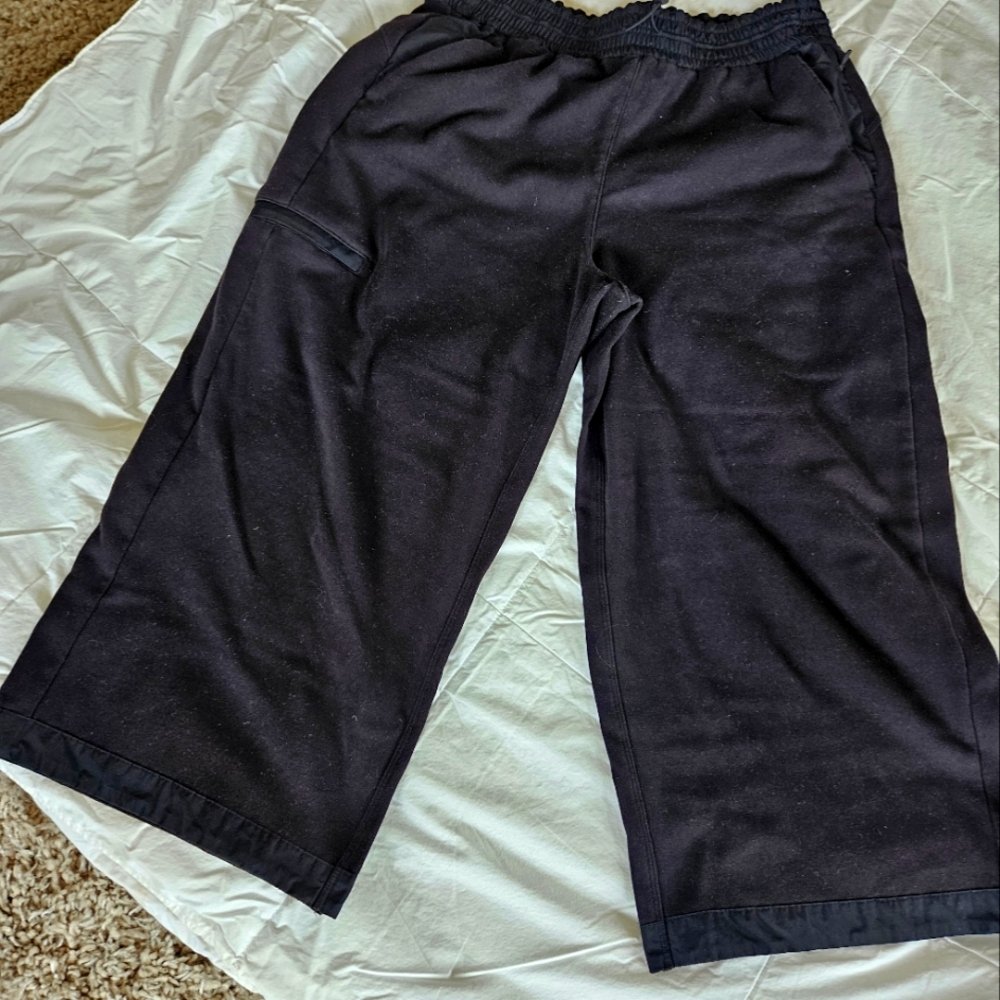 ATHLETA Black Crop Wide Bottom Women's Pants - Picture 7 of 7